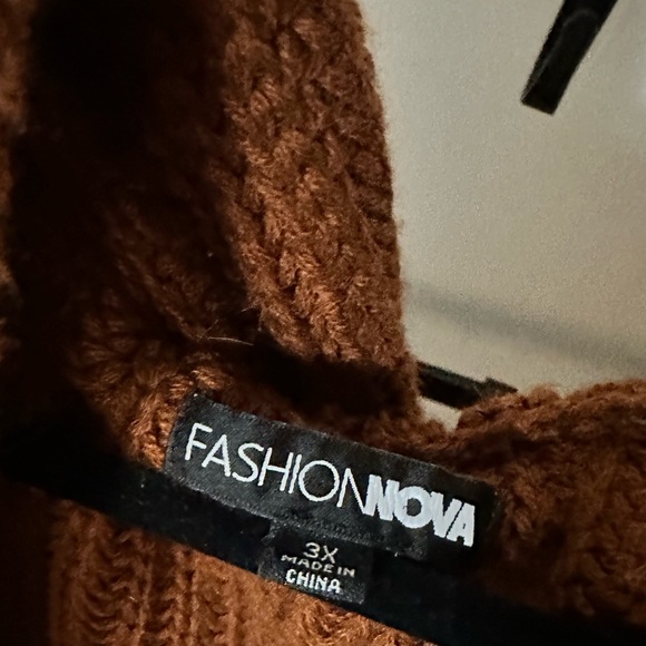 Fashion nova curve burnt orange cardigan with hood - Picture 3 of 5